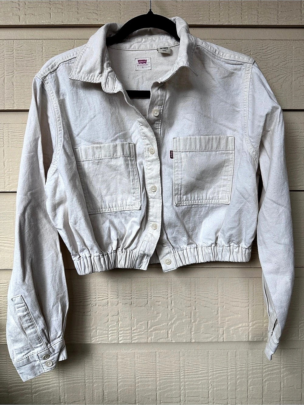 Levi’s Cotton Cream Cropped Button Down Jacket Small